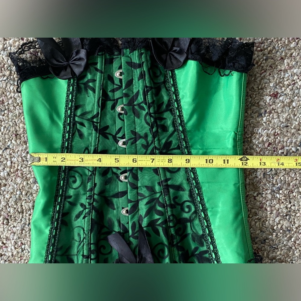 Green with black lace corset Goth style top size Small - Picture 5 of 8